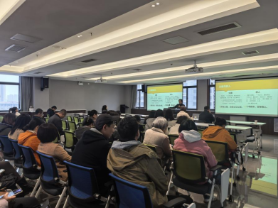 新生院开展师德标兵进学院活动